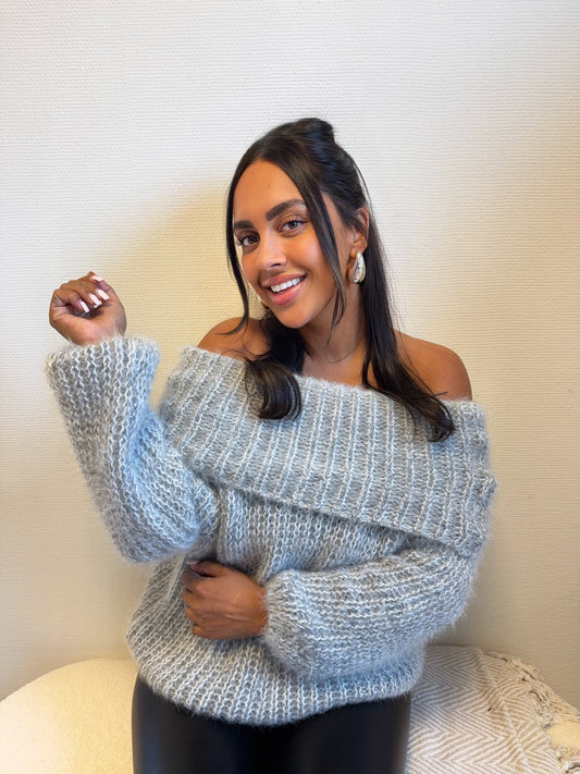 Amber off-shoulder knit grey