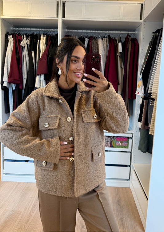 Teddy jacket golden button camel