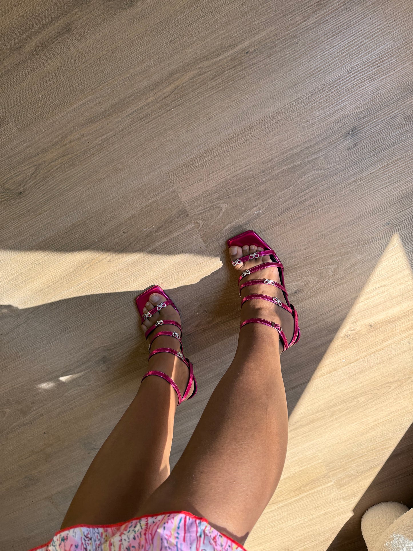 Bibi bow heels metallic fuchsia