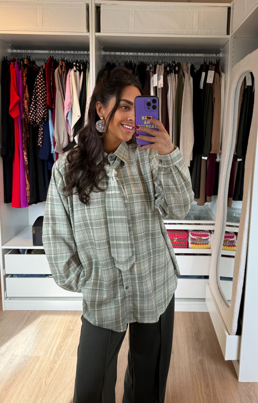 Geruite blouse met stropdas groen