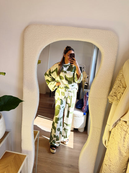 Kiara two piece set offwhite & sage green