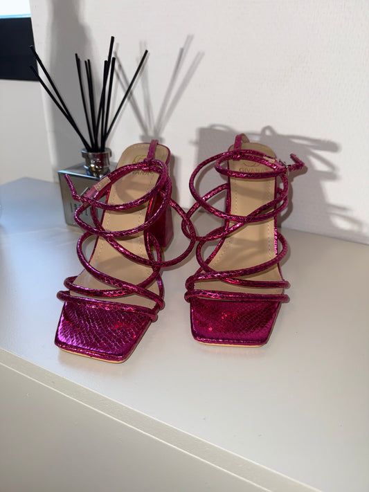 Mia metallic heels fuchsia