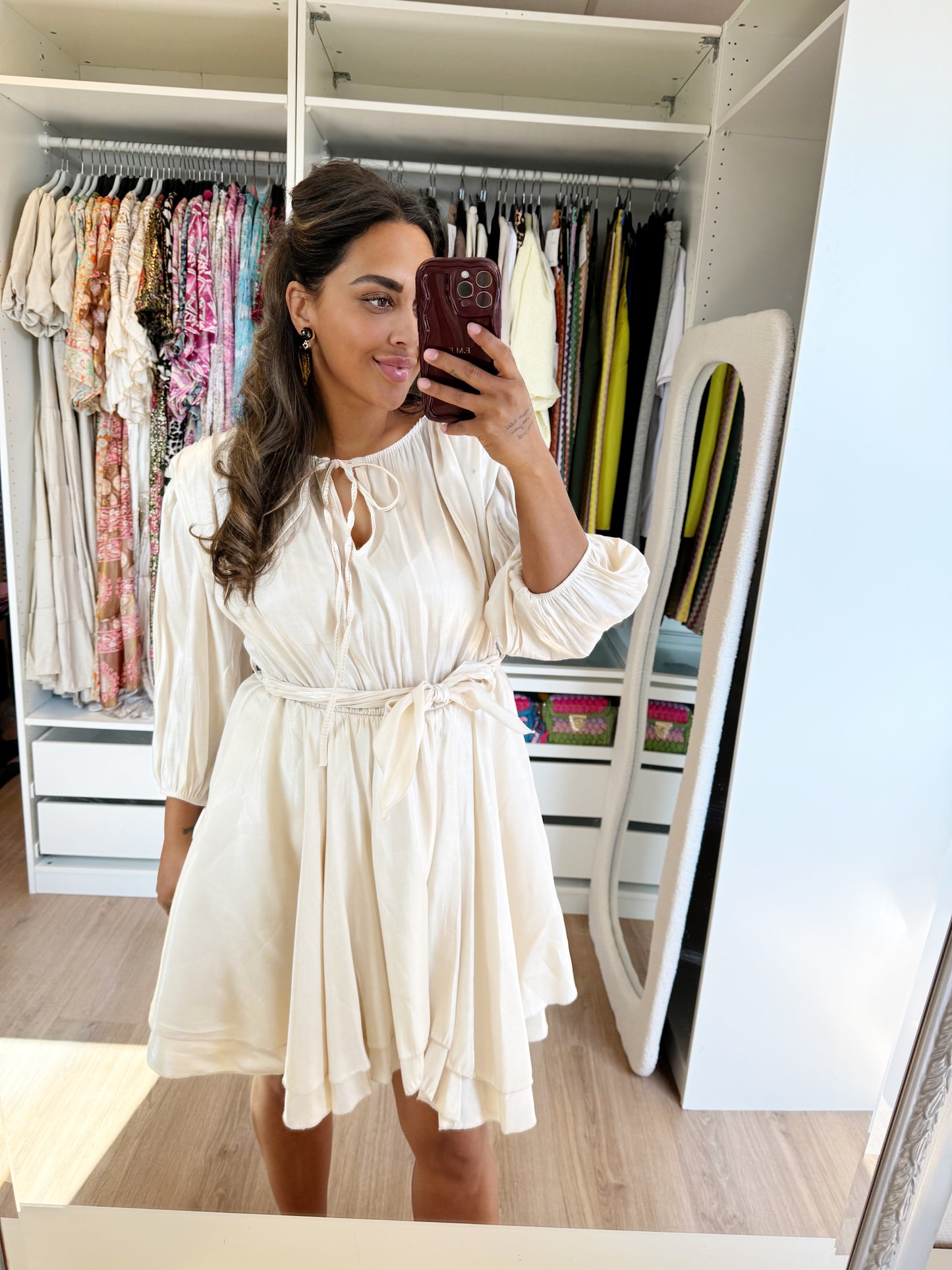 Savannah silky ruffle dress beige