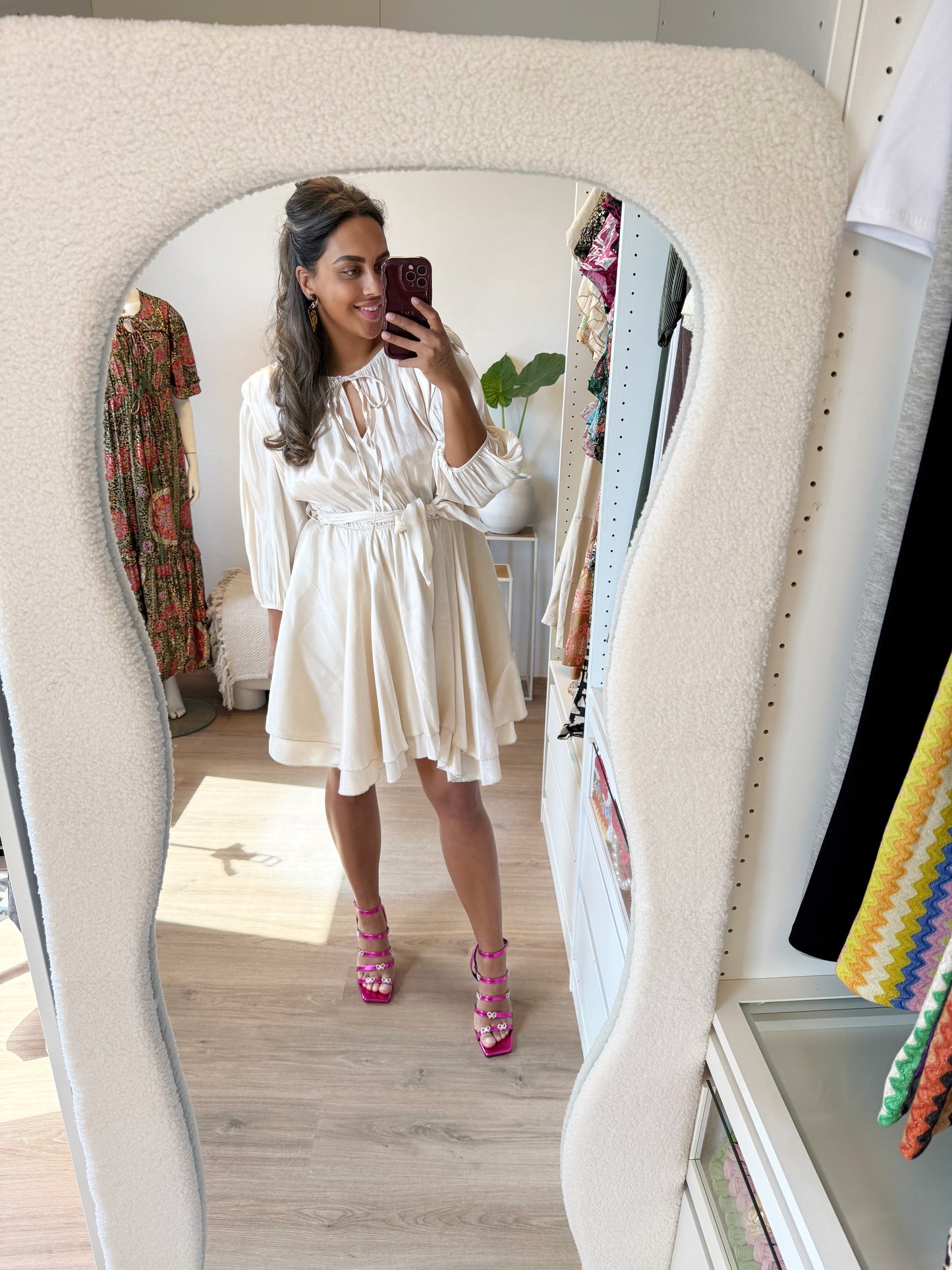 Savannah silky ruffle dress beige