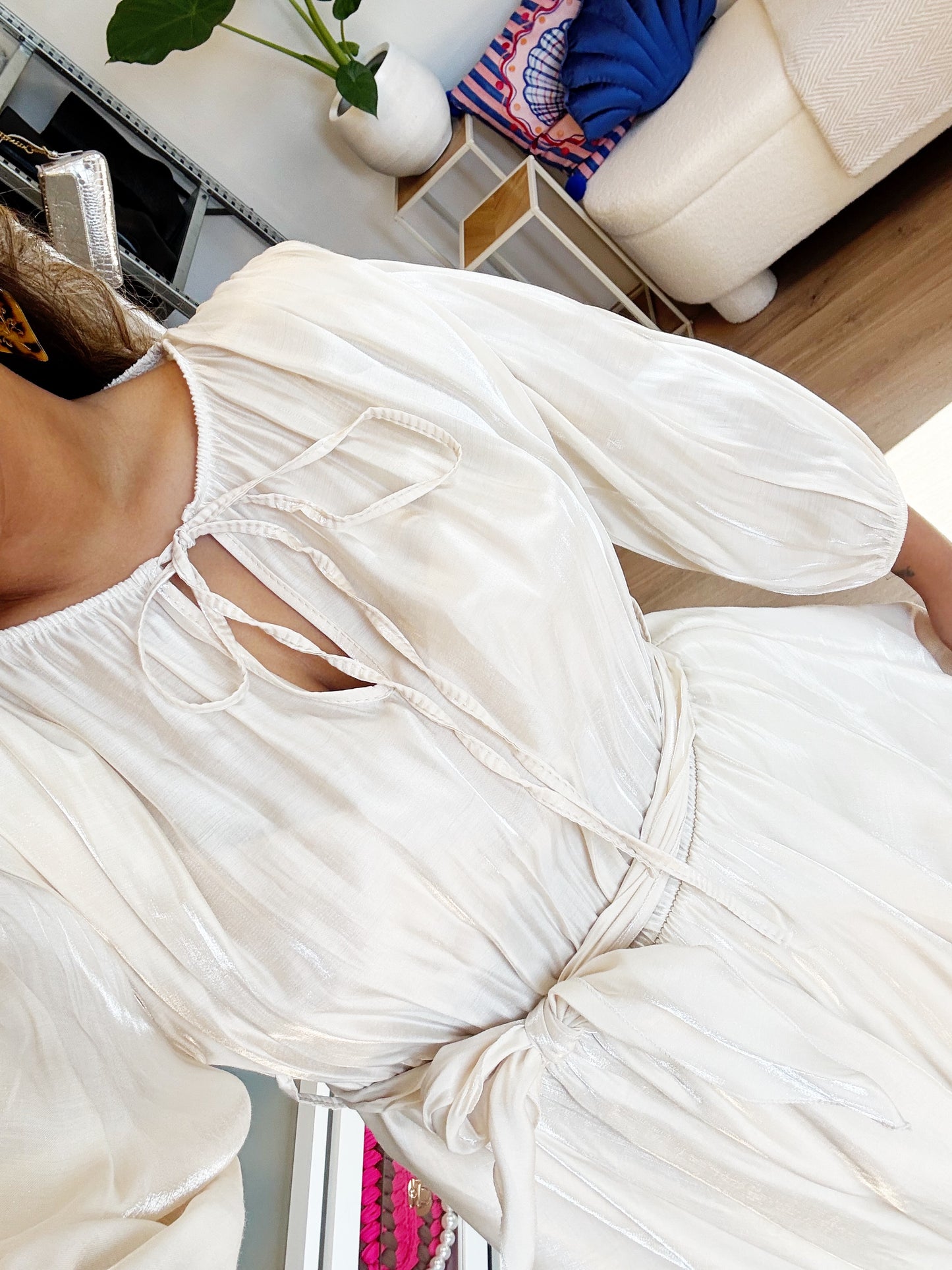 Savannah silky ruffle dress beige