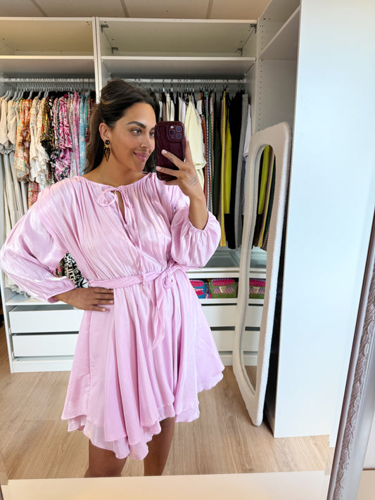 Savannah silky ruffle dress babypink