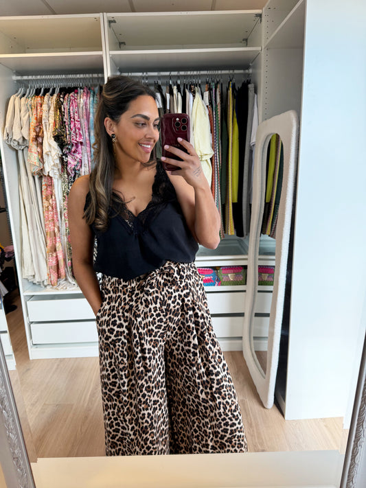 Jolie leopard wide leg pants