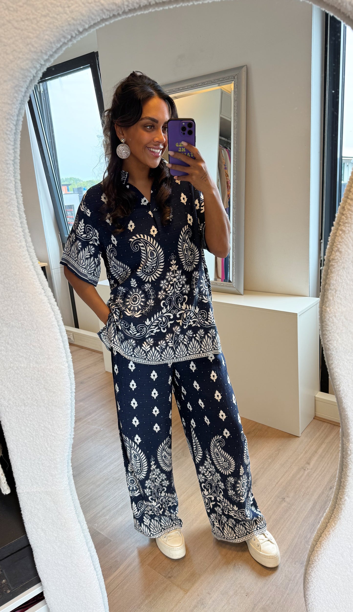 Paisley tweedelig pak met strass donkerblauw