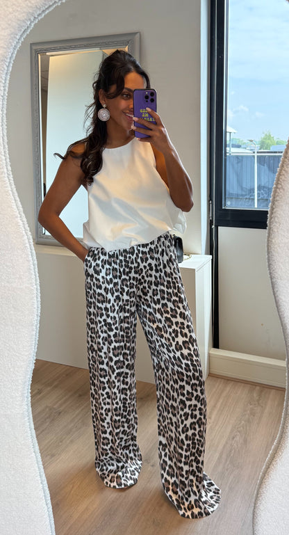 Satijnen broek van viscose panterprint