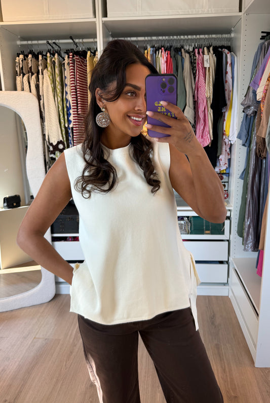 Top met strikken beige