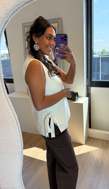 Top met strikken beige