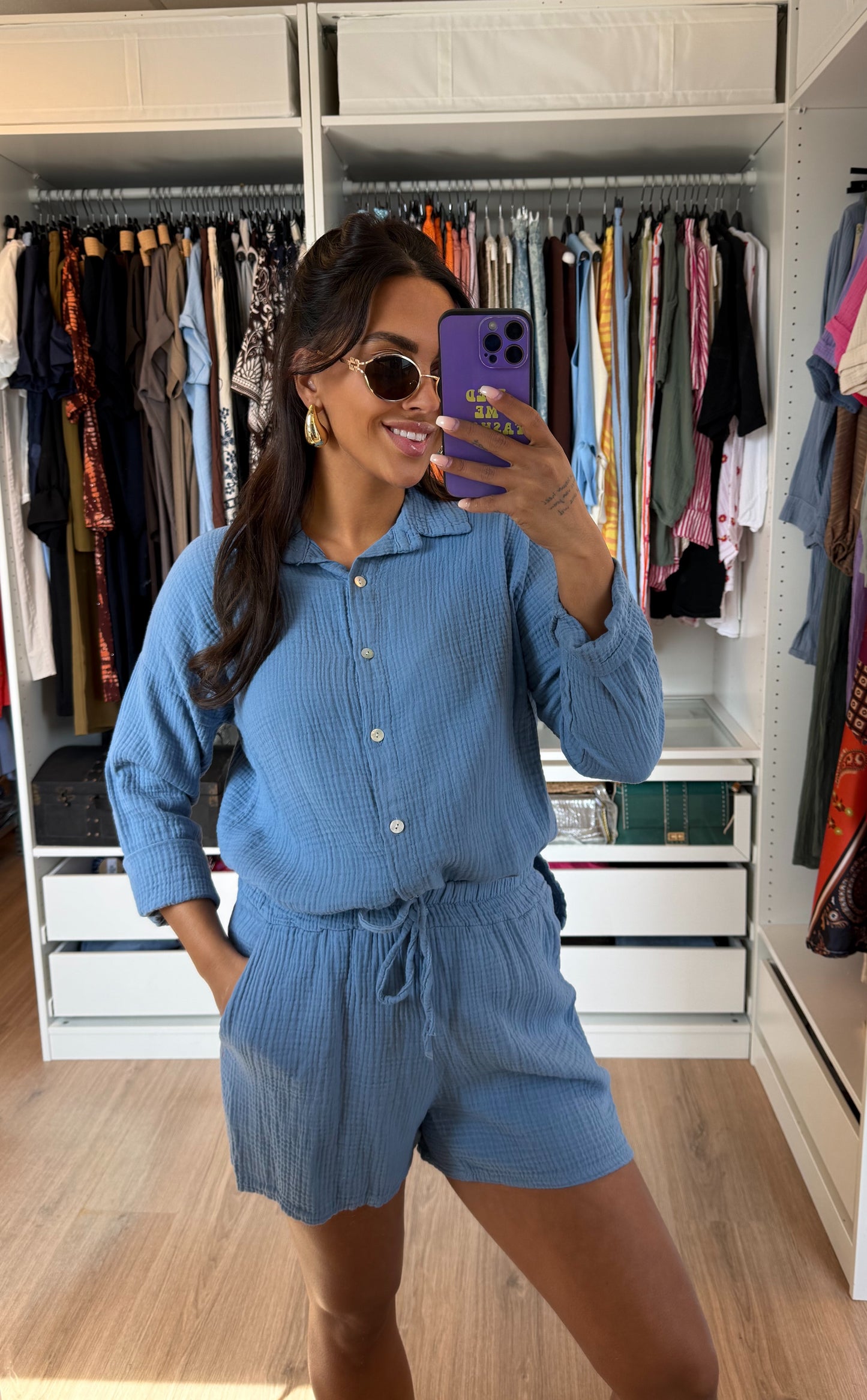 Tweedelige mousseline set blouse & short denim blauw