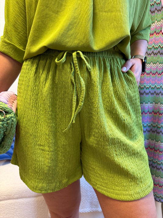 Cici crepe short limegreen