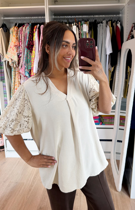 Leah lace top beige