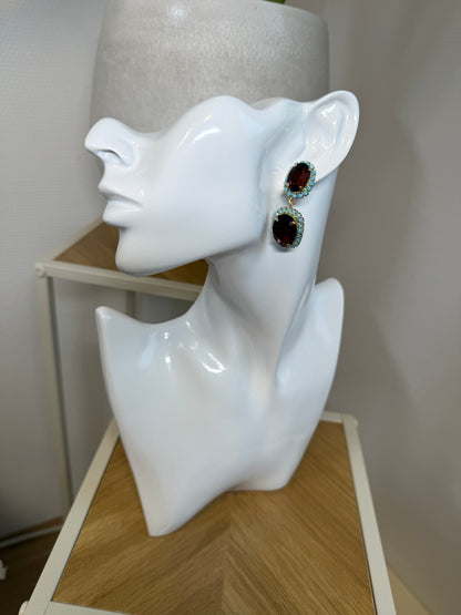 Oorbellen diamanten bordeaux & lichtblauw