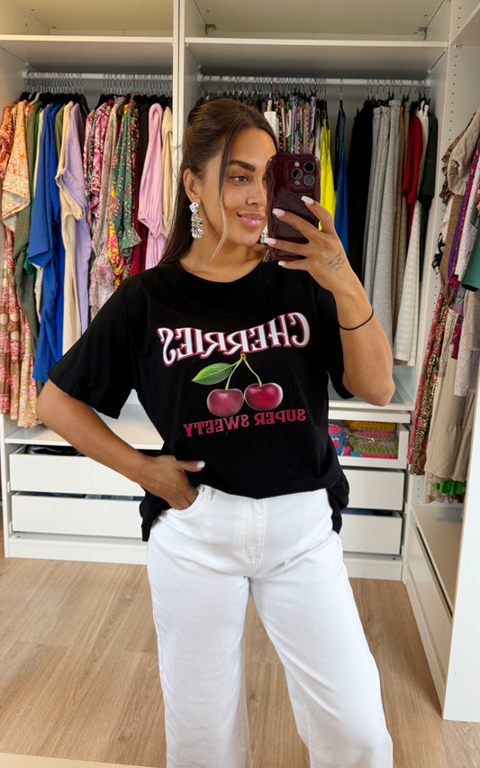 Cherry tshirt black