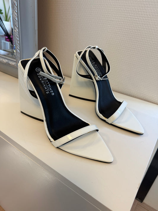 Nina heels white