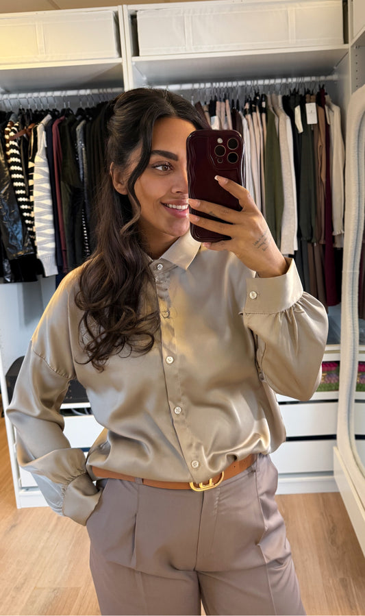Satijnen blouse beige