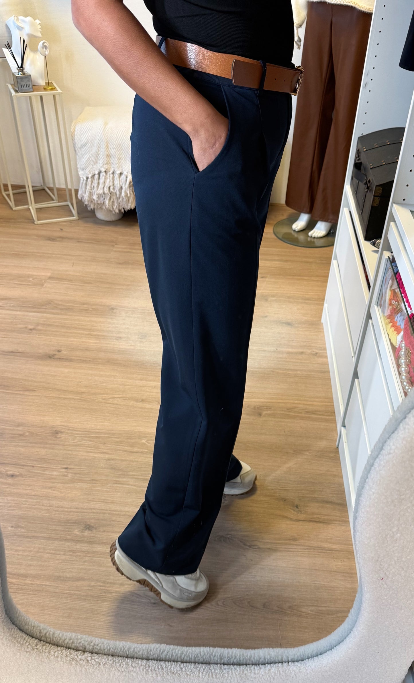 Pantalon straight fit met riem donkerblauw