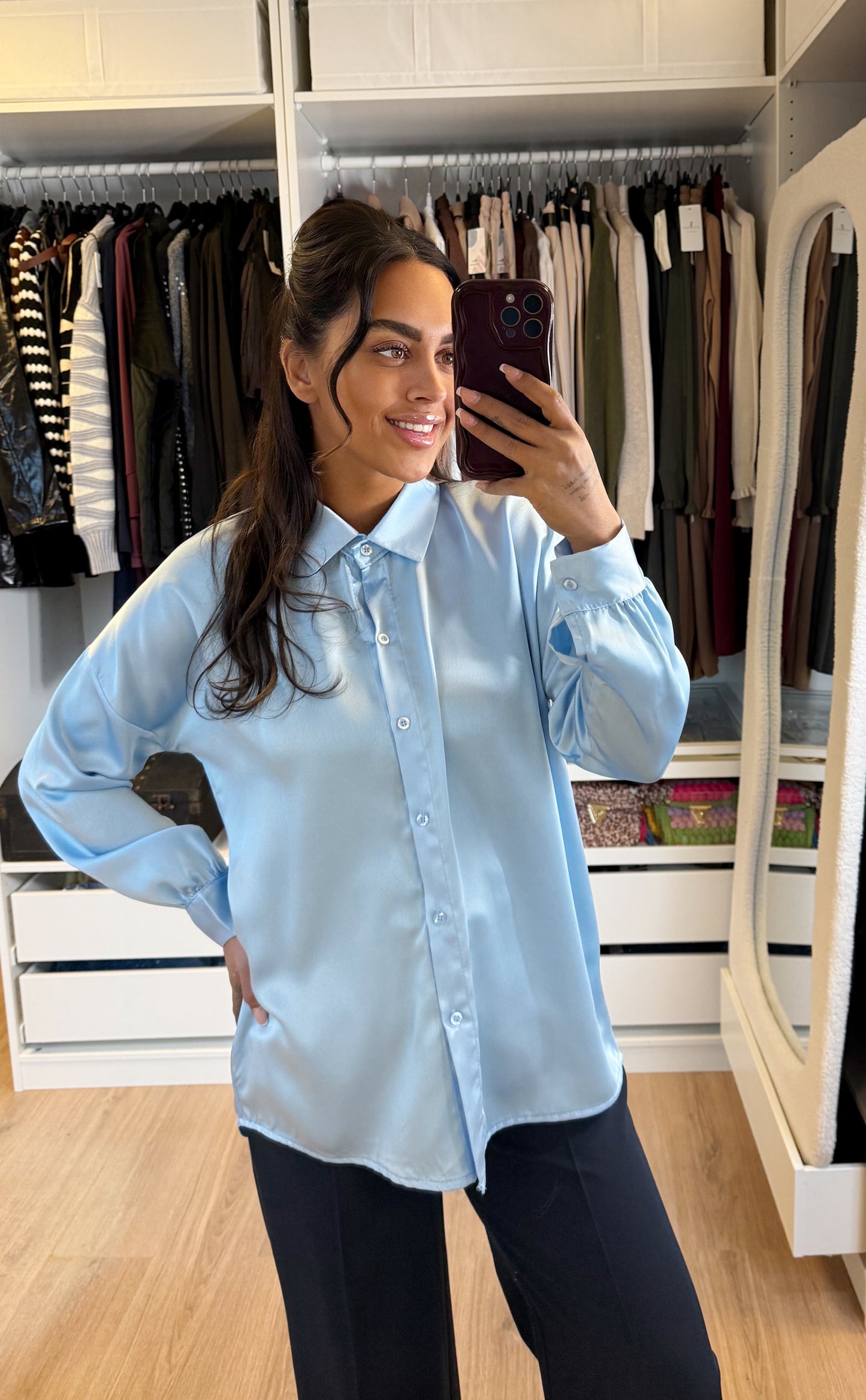 Satijnen blouse lichtblauw