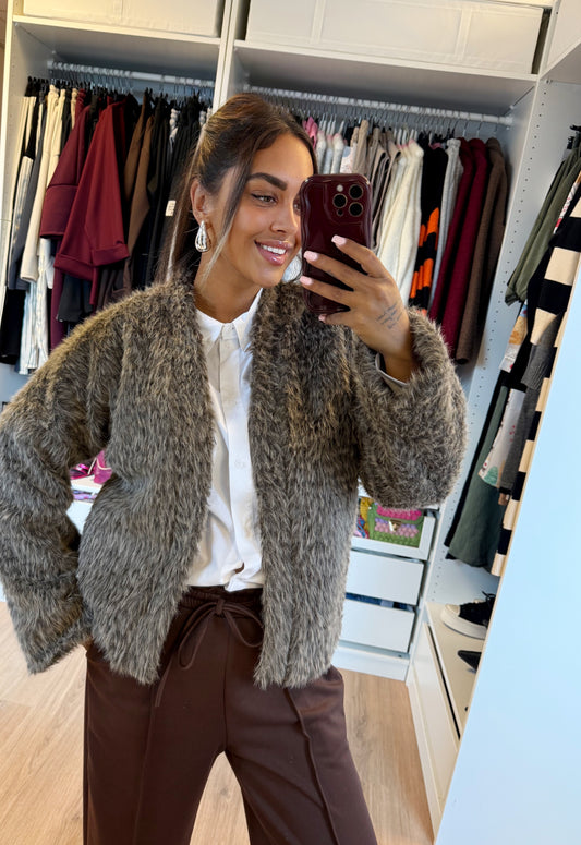 Noor soft faux fur jacket brown