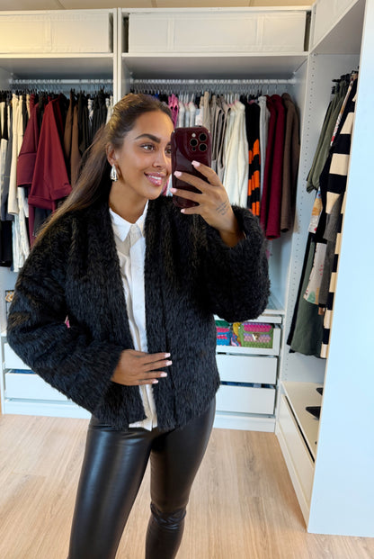 Noor soft faux fur jacket black