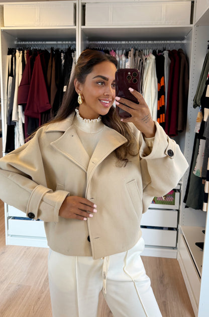 Benthe butterfly trenchcoat beige