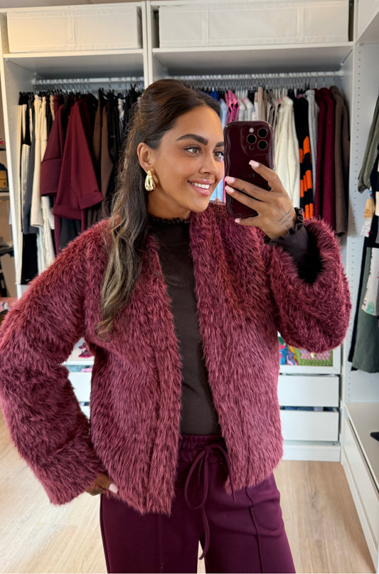 Noor soft faux fur jacket bordeaux