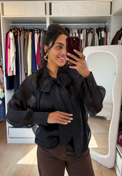 Satijnen blouse met strik zwart